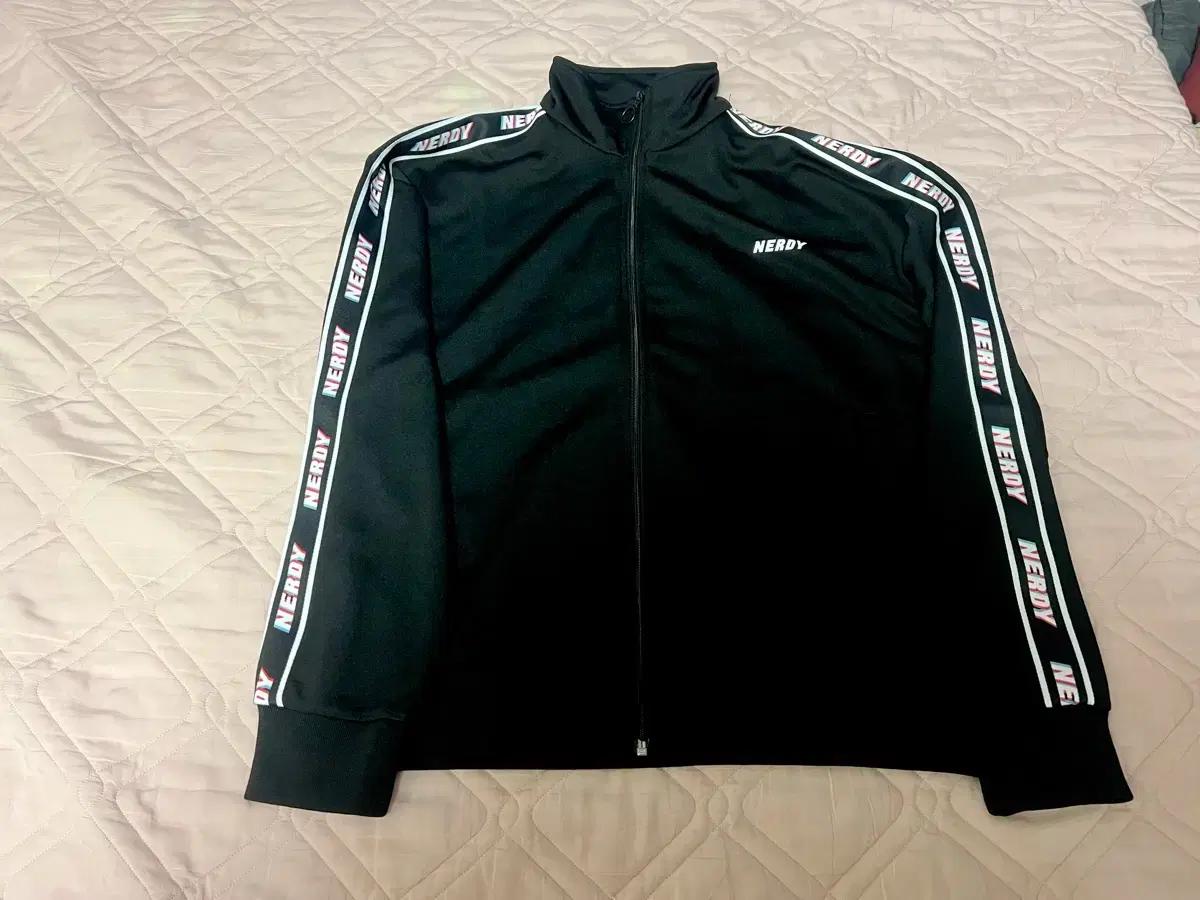 널디 트레이닝 상의