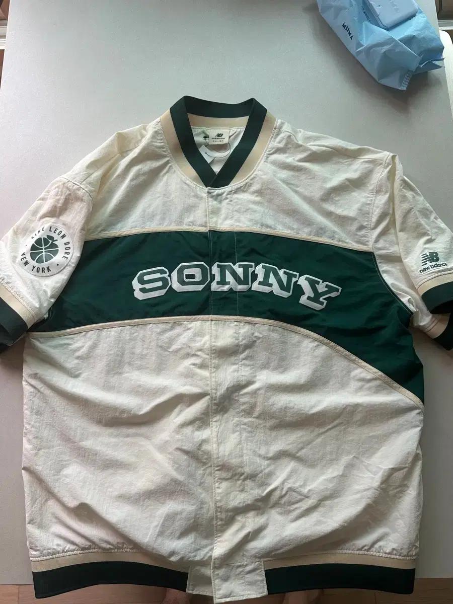 (희귀 매물)에메레온도르 뉴발란스 소니 웜업 탑