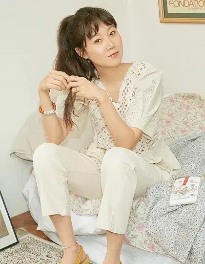 써스데이아일랜드 공효진 레이스 블라우스 F