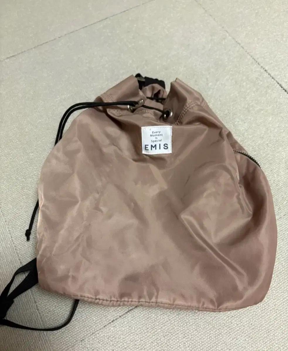 이미스 백팩