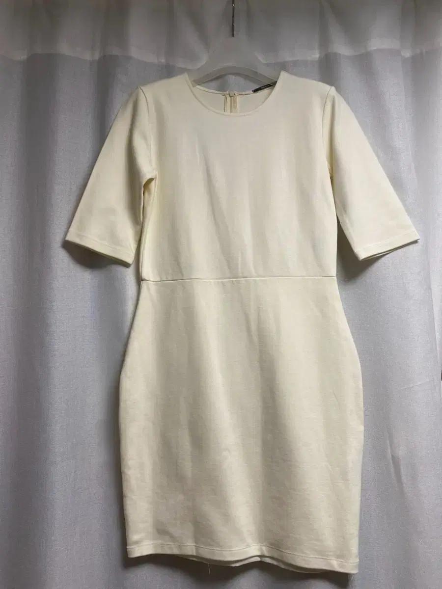 새상품) 5부 소매 타이트 원피스