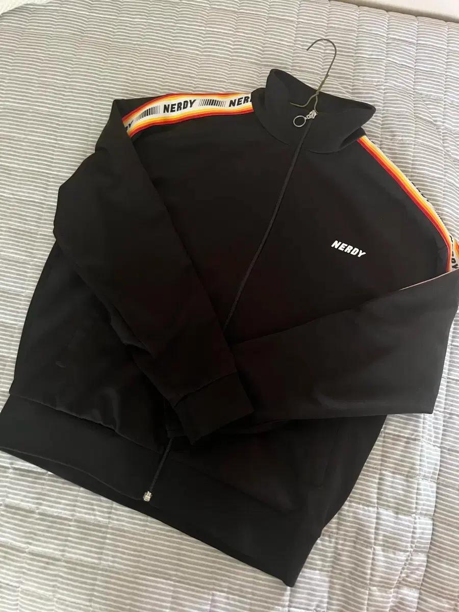 널디 트랙탑 블랙 S