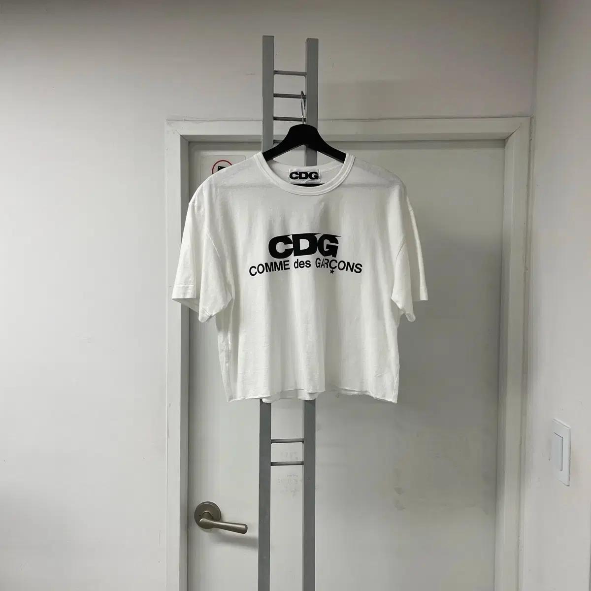 꼼데가르송 CDG 반팔 티셔츠 화이트 XXL
