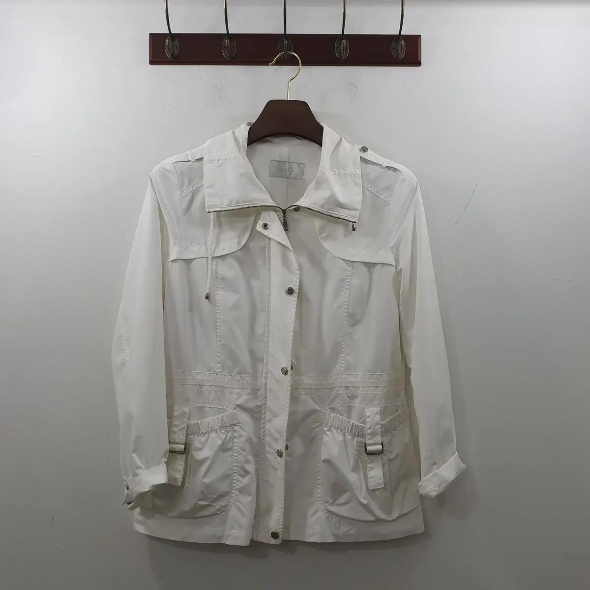 95 DIALE 여성 화이트 데일리 자켓