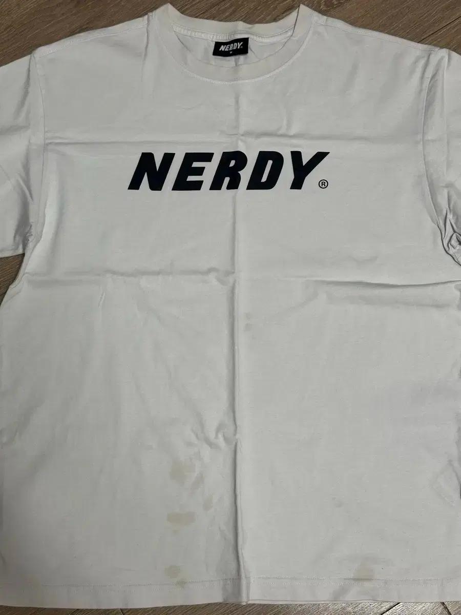 널디 화이트 반팔 M