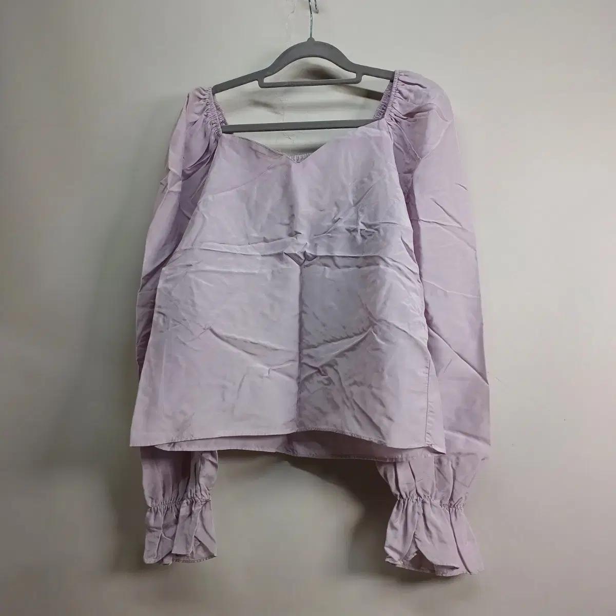 여성 퍼프 블라우스 95사이즈봄여름   789