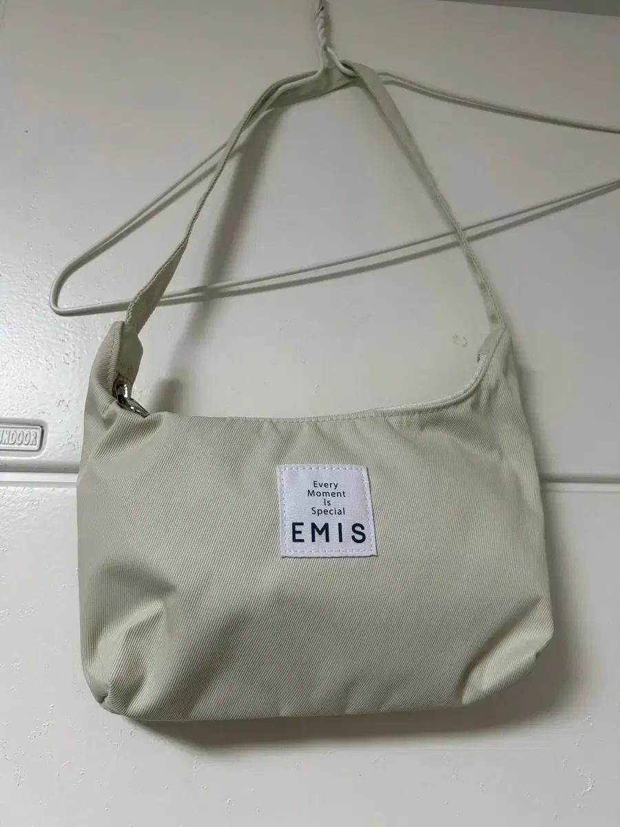 Emis 이미스 아이보리 호보백 가방
