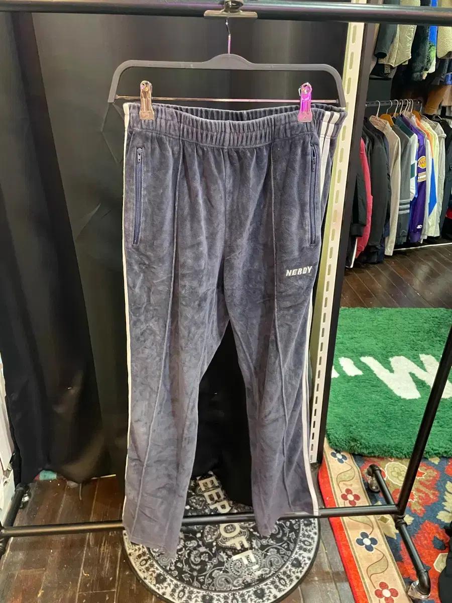 널디 벨벳 트레이닝 팬츠