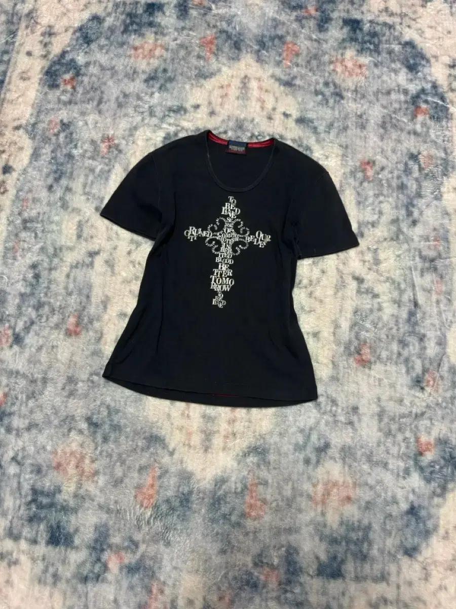 Nicole club for men lettering cross top