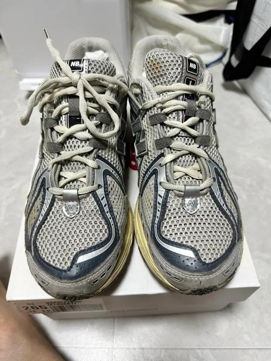 뉴발란스 X 디스이즈네버댓 1906
