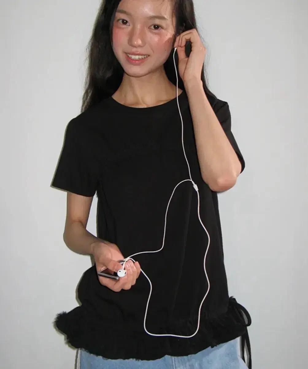 론론 FRILL SHIRRING SHORT SLEEVE T