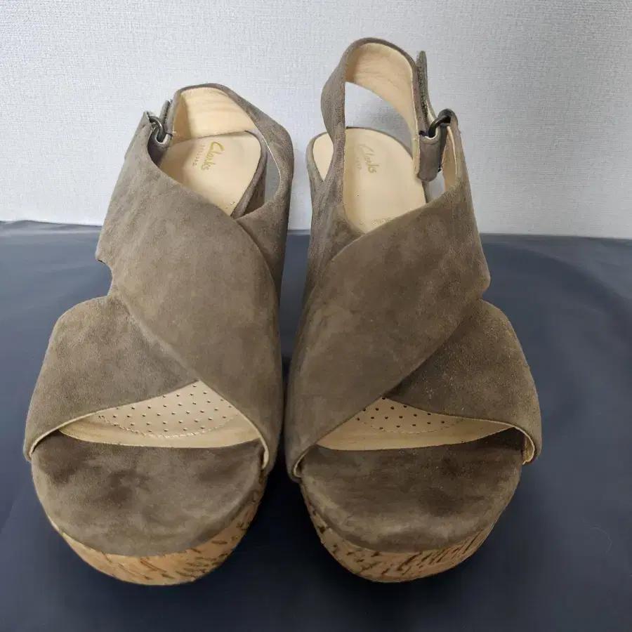 235 Clarks 클락스 컴포트 여성 웨지힐 샌들 슈즈-264