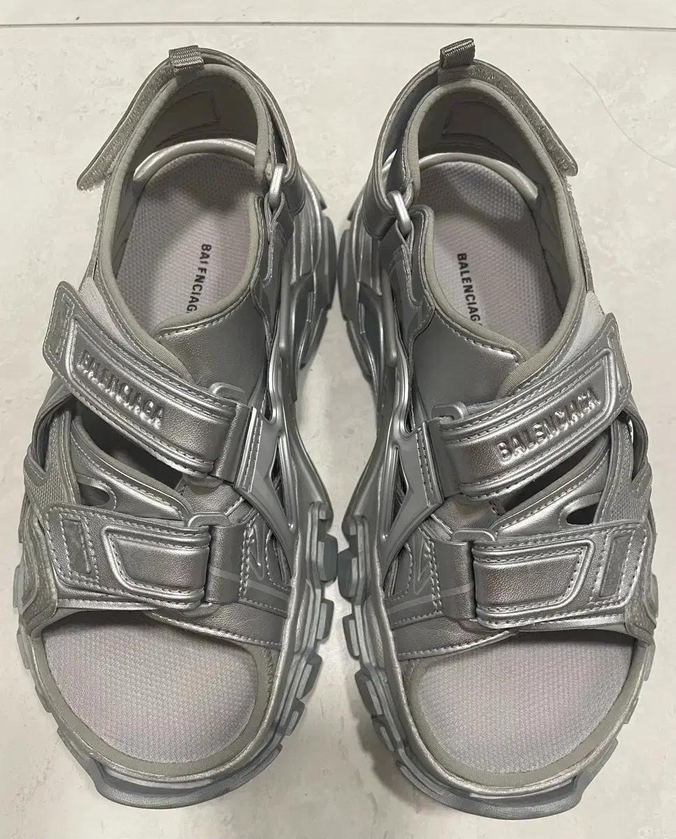 (정품) 발렌시아가 트랙 샌들 (36사이즈)