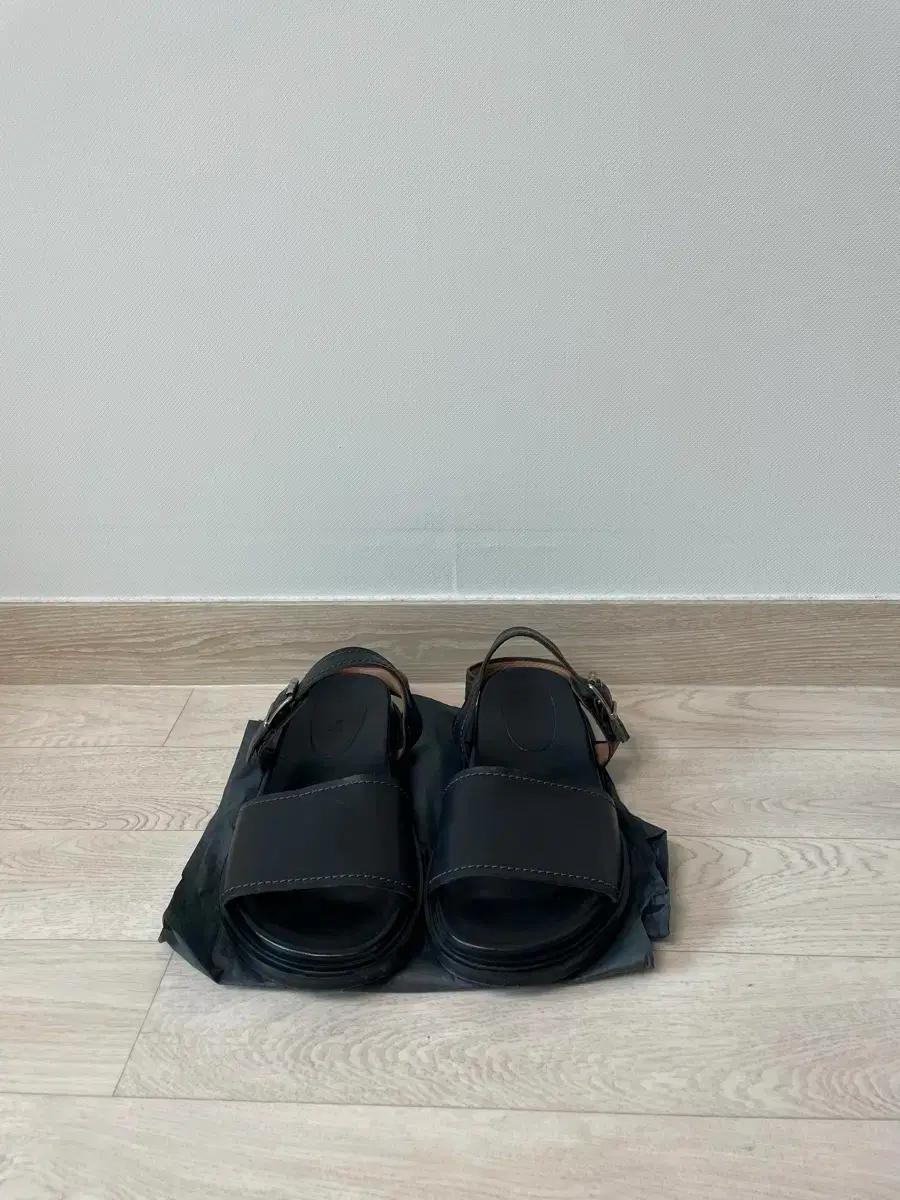 마르니 가죽스트랩 샌들, 43사이즈