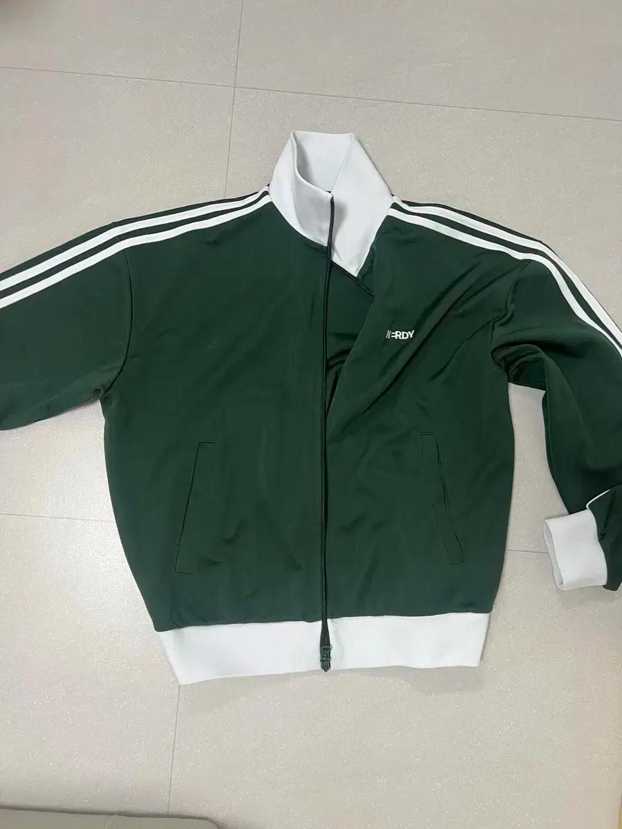 널디 트랙자켓 초록색