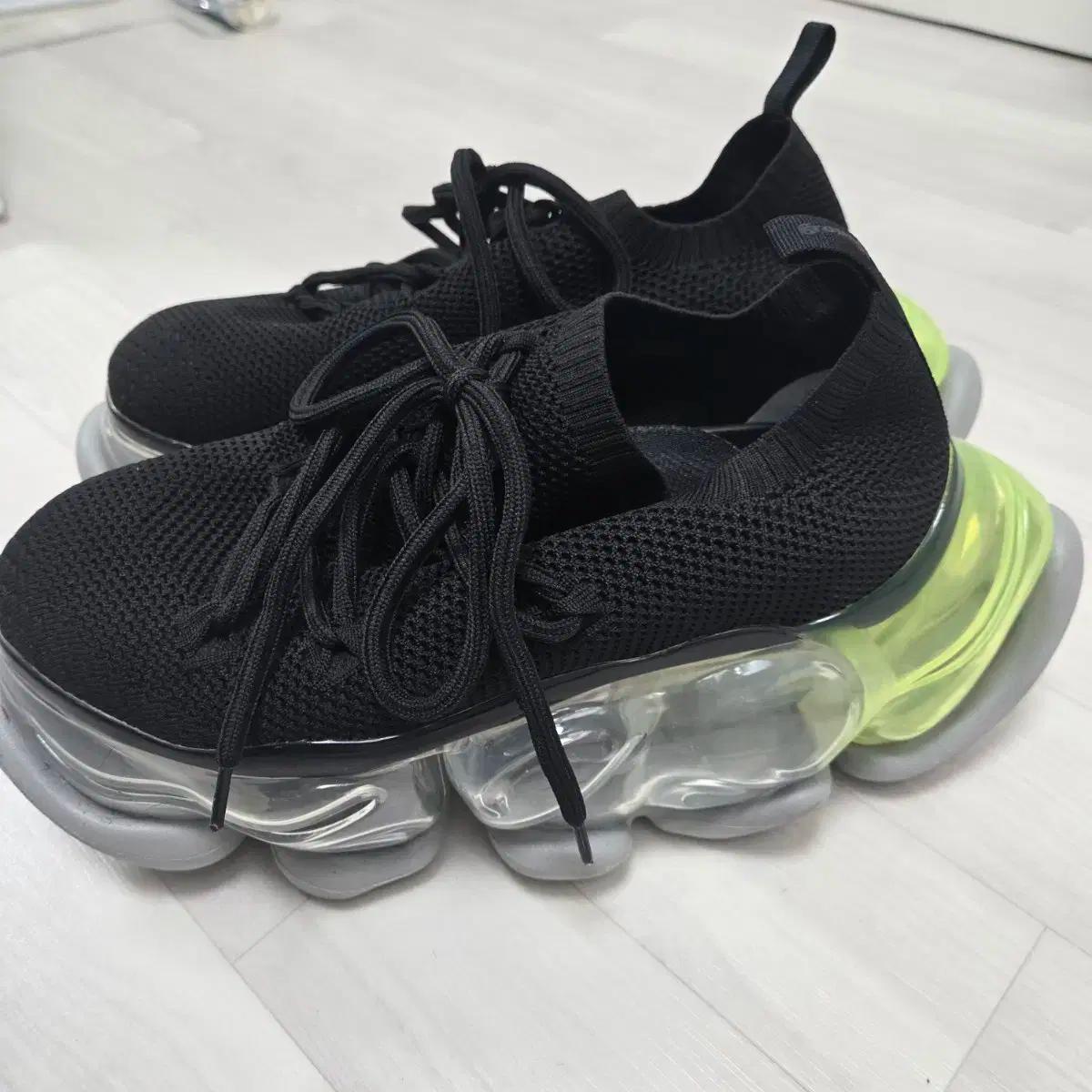 grounds 스카이스크레이퍼