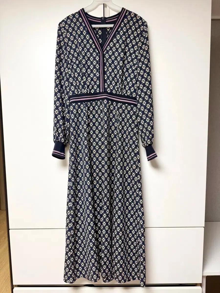 패턴 롱 원피스 (쉬폰 소재)