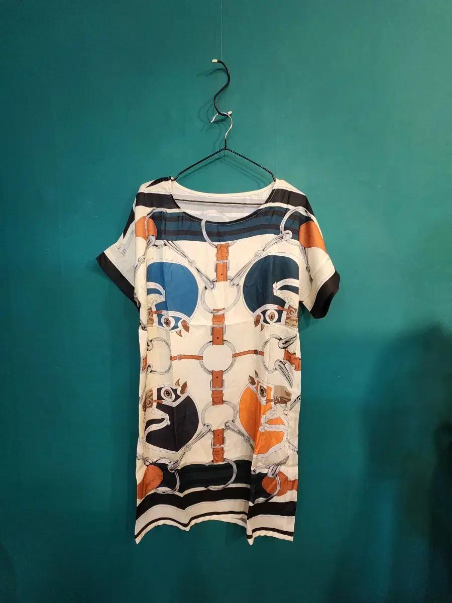 (새제품)버클체인 프린팅 여성 수입원피스