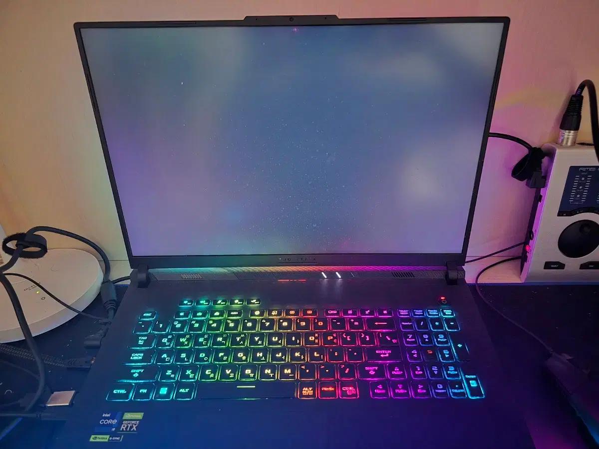 rog scar 18 4080게이밍 노트북 판매합니다.