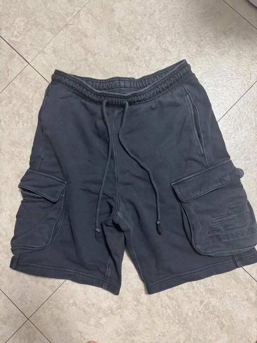 뉴발란스 x 디스이즈네버댓 스웻 카고 쇼츠 M