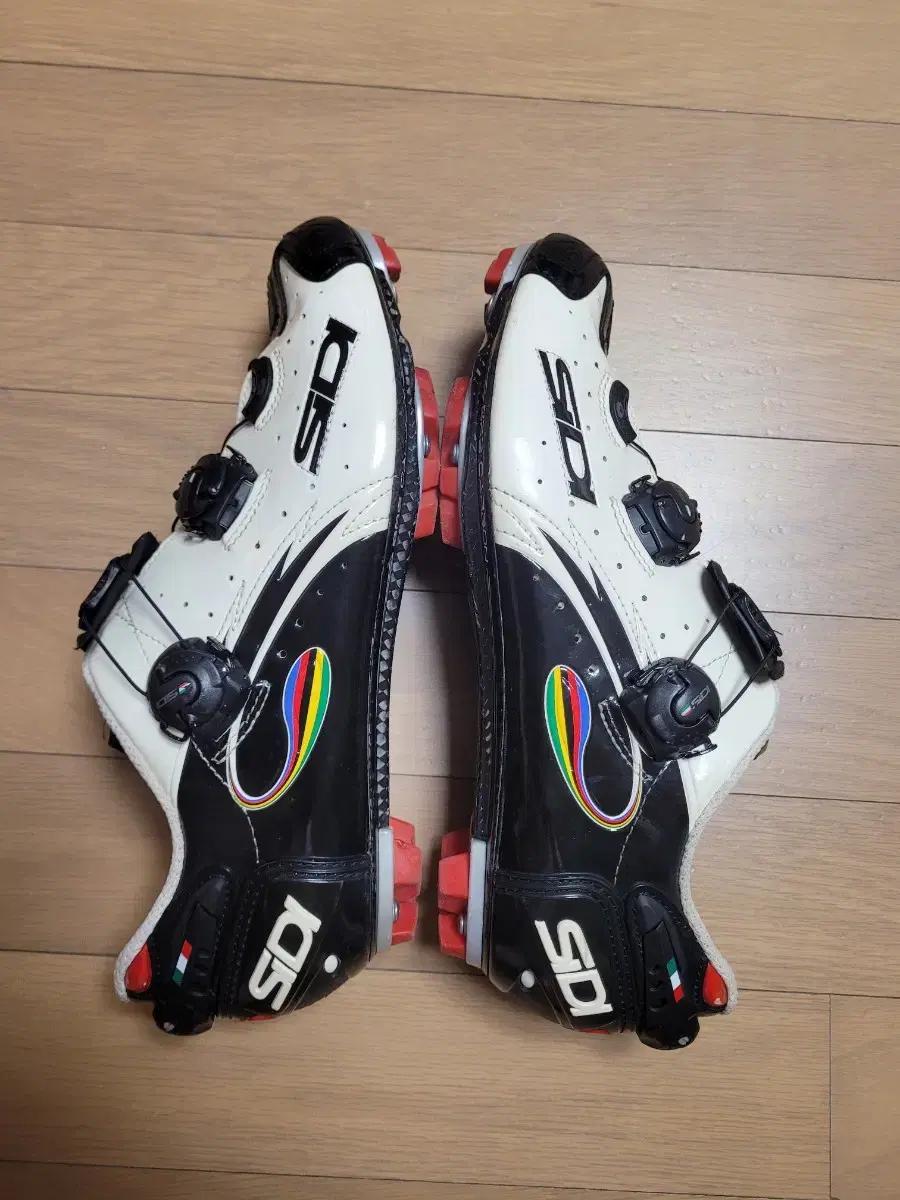 시디 MTB 클릿슈즈+시마노 XT페달 판매합니다