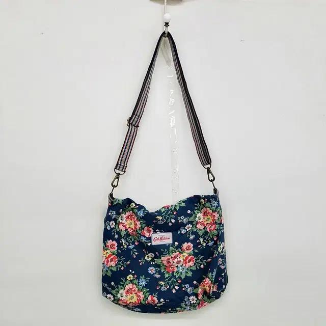 Cath kidston 양면 숄더백