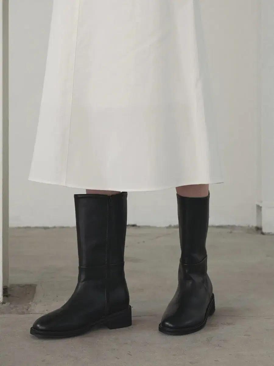 타크트로이메 Adorable - 베이직 미들 하프 부츠 240