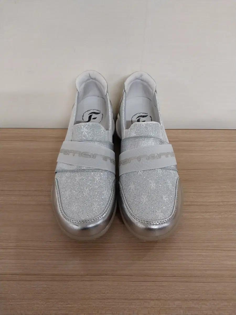 여성 포나리나 히든힐 이지워킹 스페셜 슬립온, 키높이 스니커즈 (230)