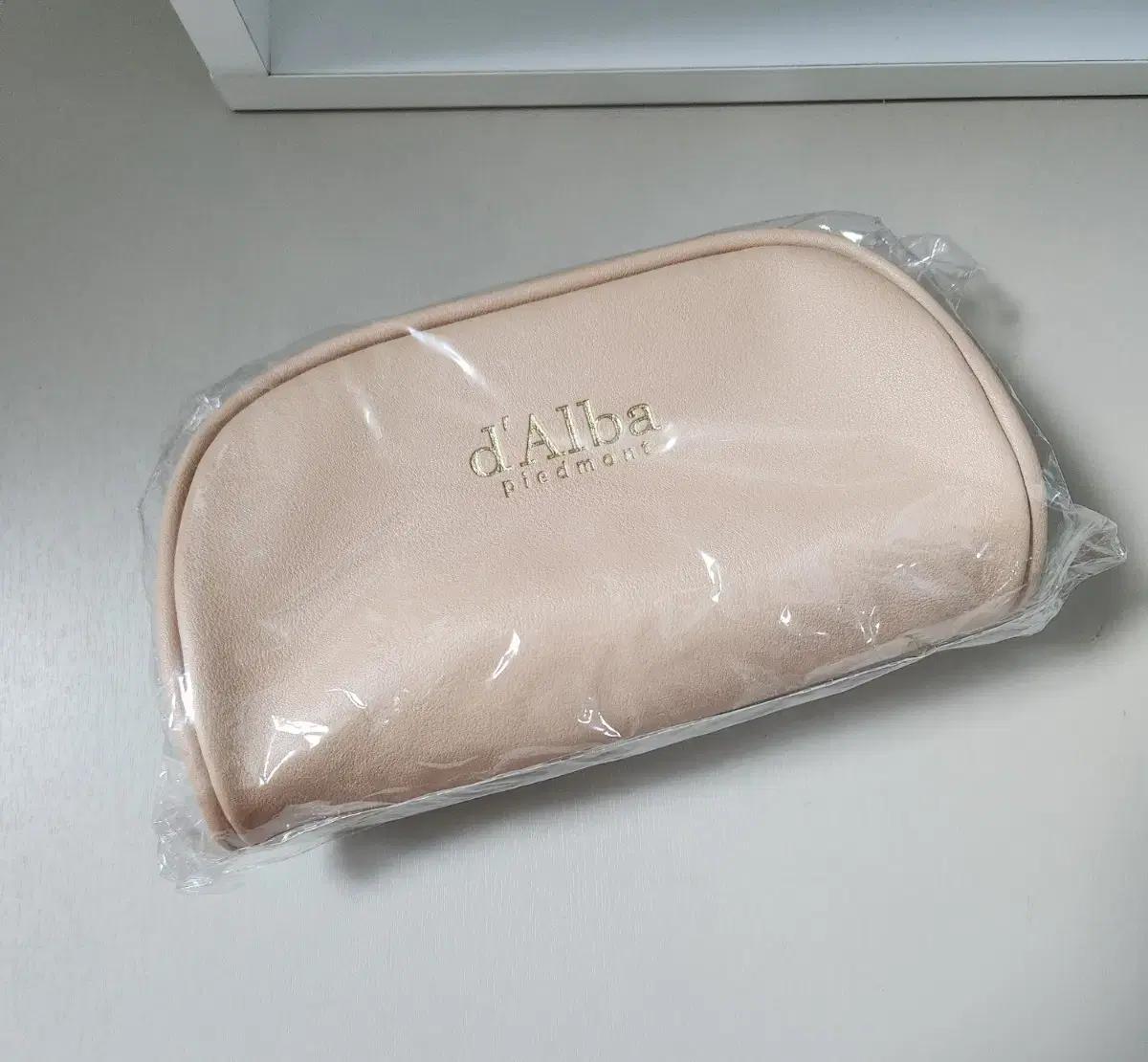 달바, 헤라, 프리메라, 라네즈 파우치