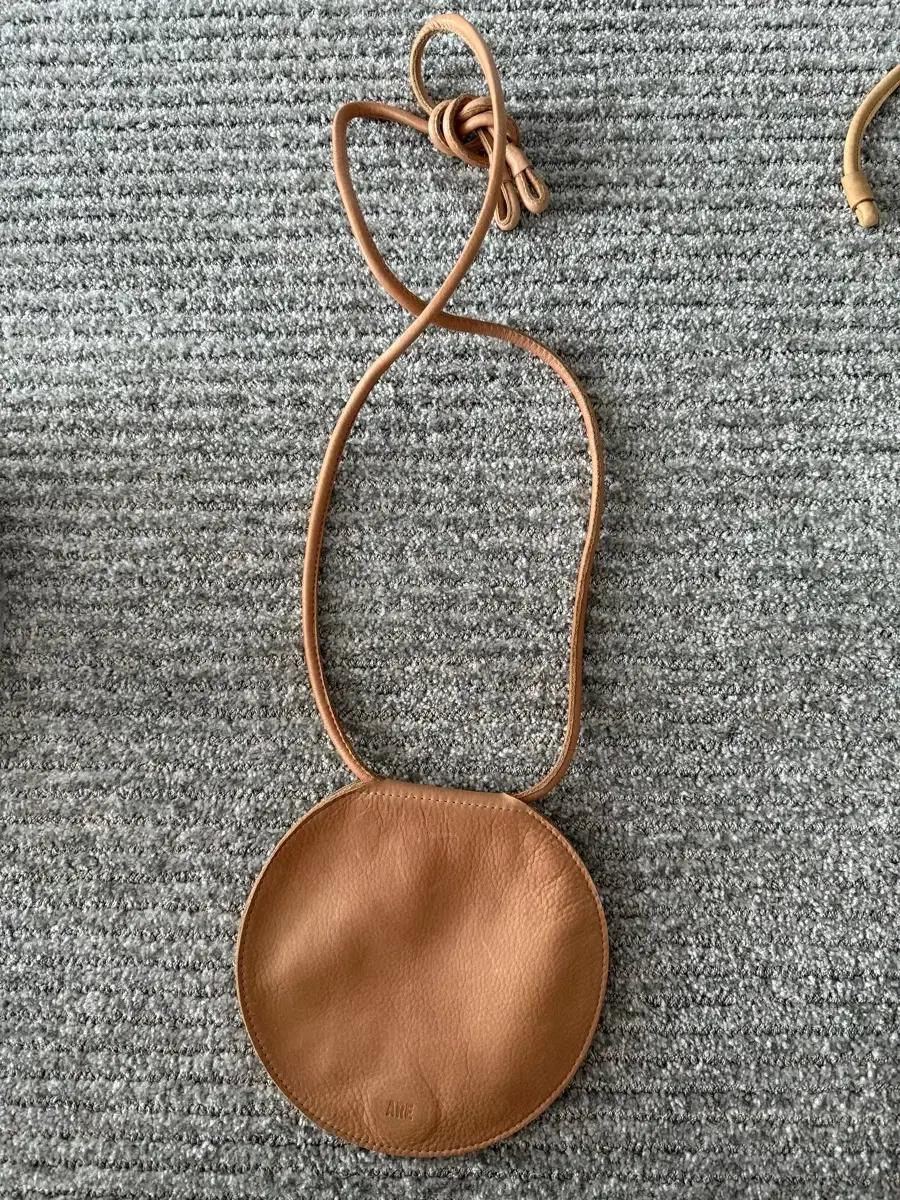 are studio disc bag - 탄 컬러