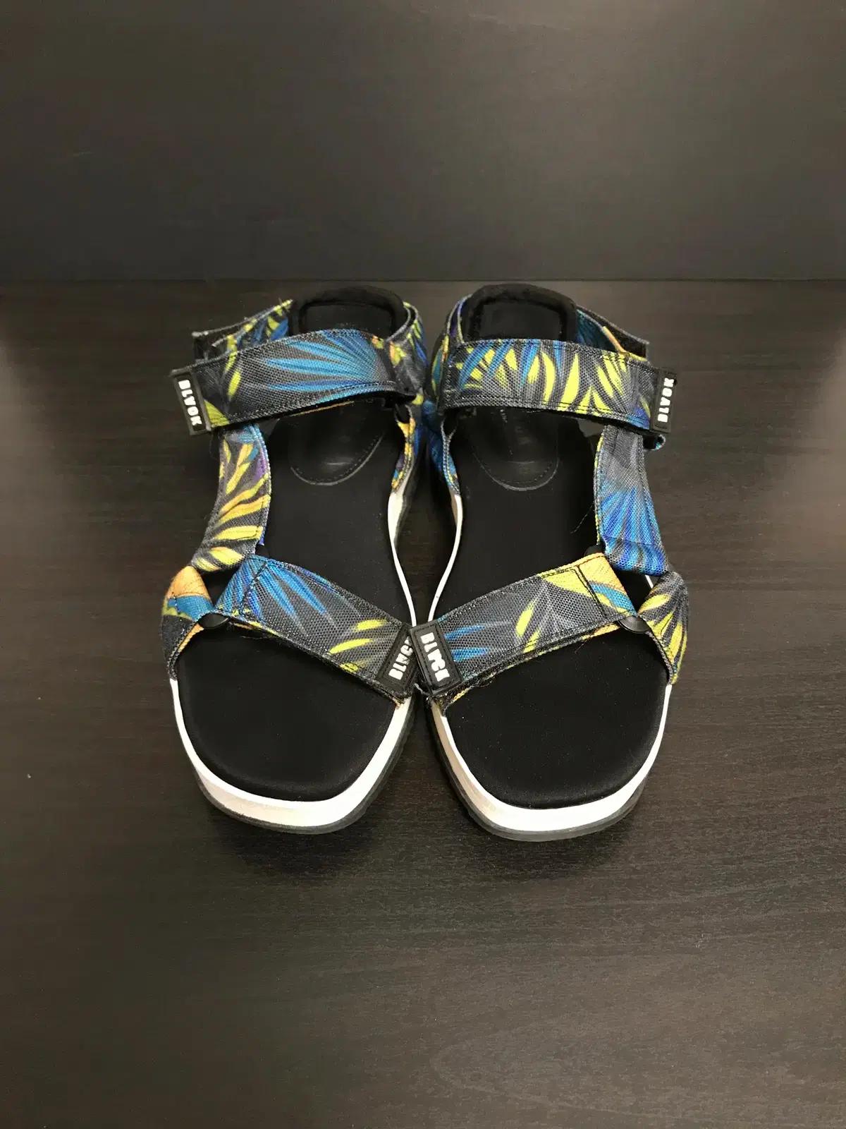 [블랙마틴싯봉](230) 여성 키높이 샌들