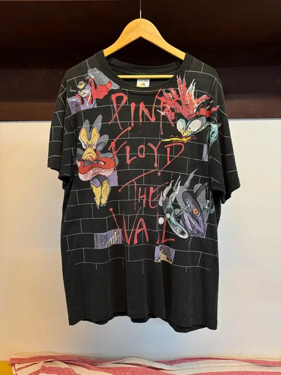 90s Pink Floyd T shirts