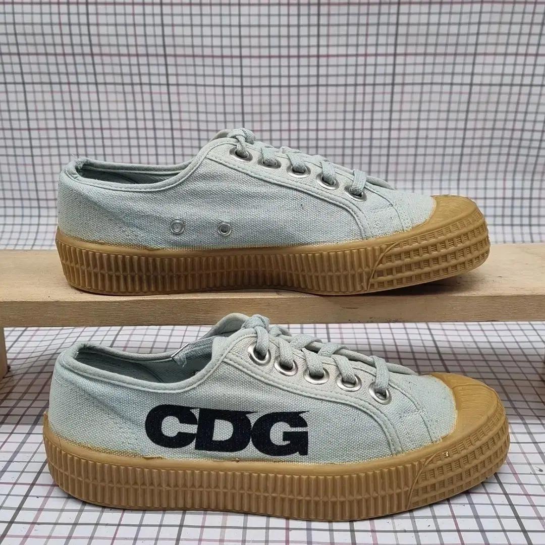 꼼데가르송 CDG  로베스타 스니커즈230.