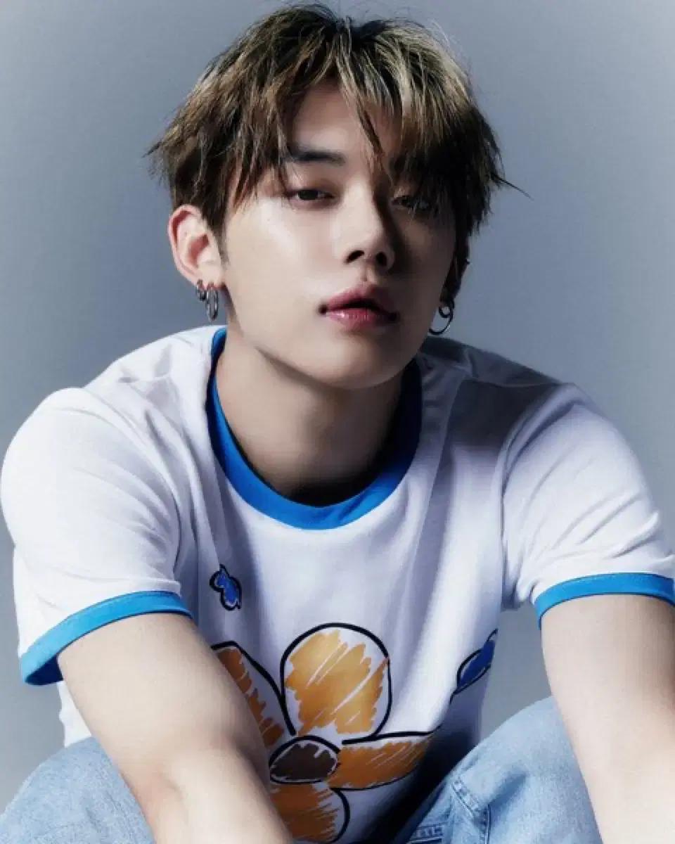 투바투 투모로우바이투게더 연준 디자인 프리베 반팔티 판매