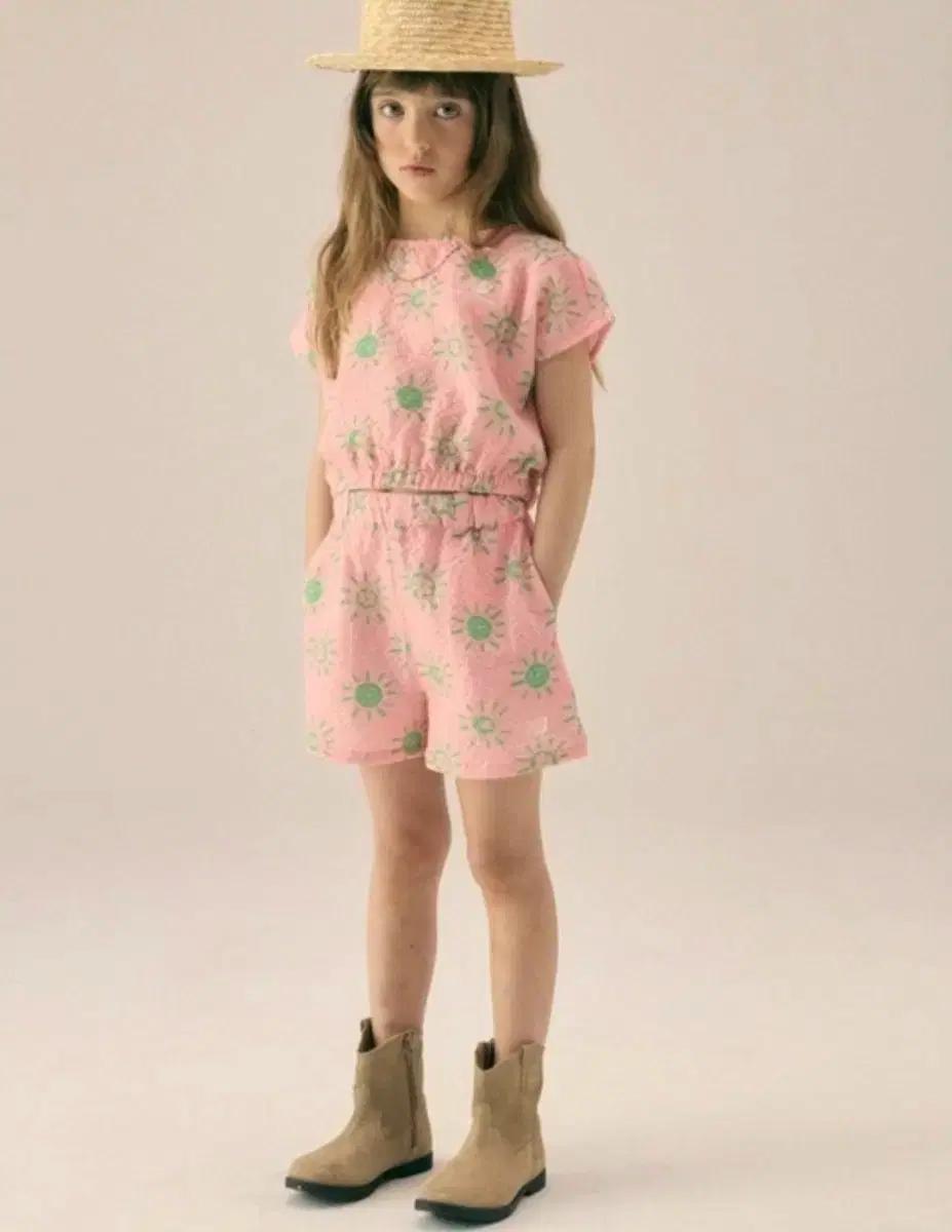 하나땡처리! 새제품 뉴발란스 키즈 시어서커 상하세트 ~140 바캉스룩!