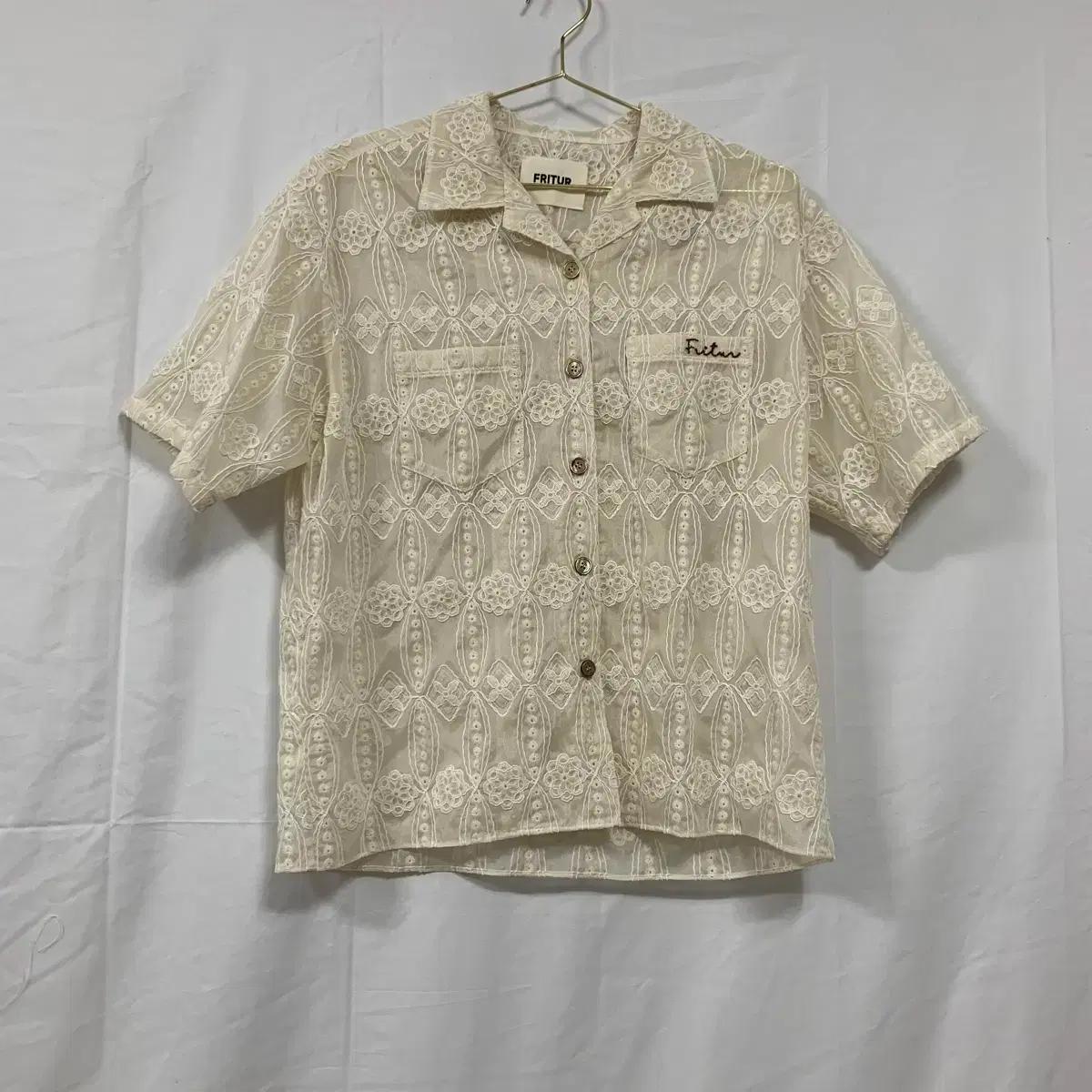 프리터(FRITUR) 니들 셔츠