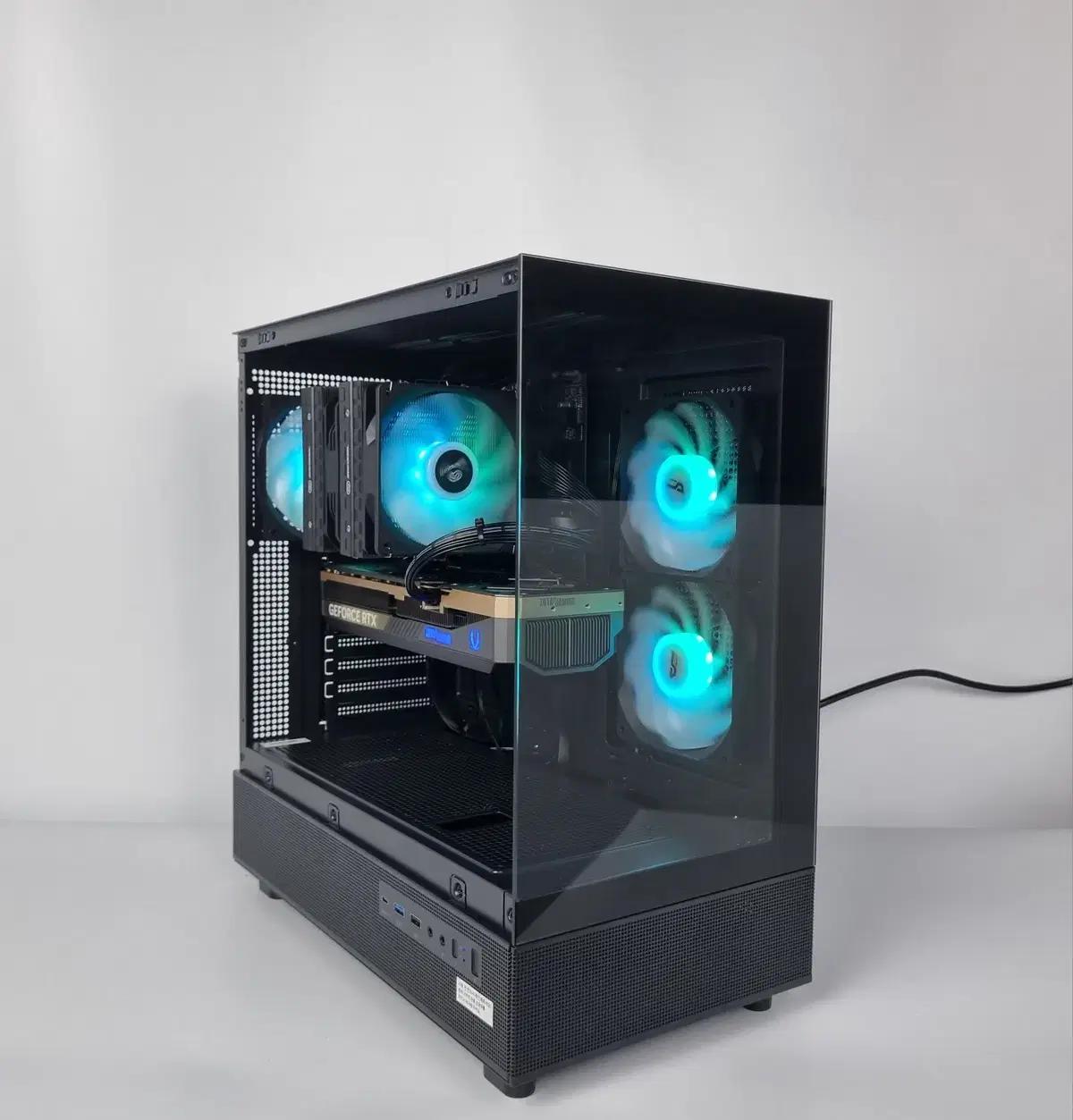 라이젠9950X3D RTX5080 신품조립 2주사용 본체 판매합니다.
