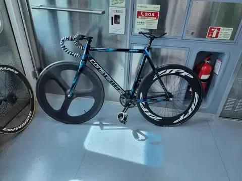 진바이크 풀카본 삼발이 판매 교신 검색어 오발디 디스크휠 오발이 써벨로