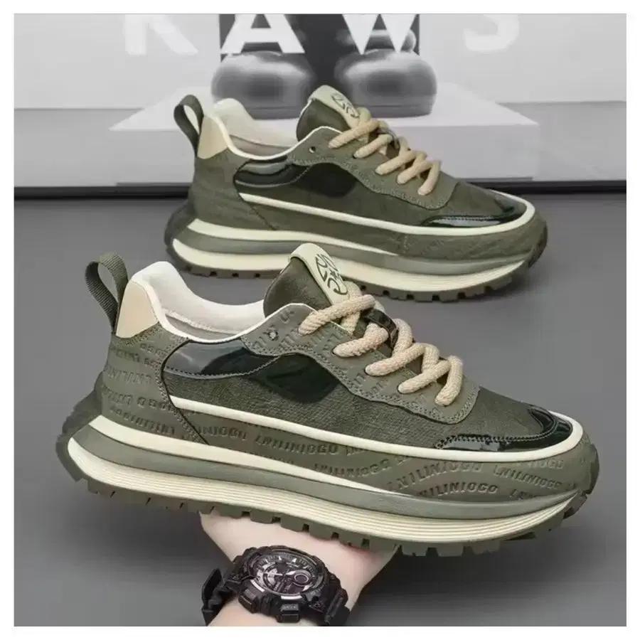 남자스니커즈,운동화,245~270,캐주얼슈즈,소프트,미끄럼X