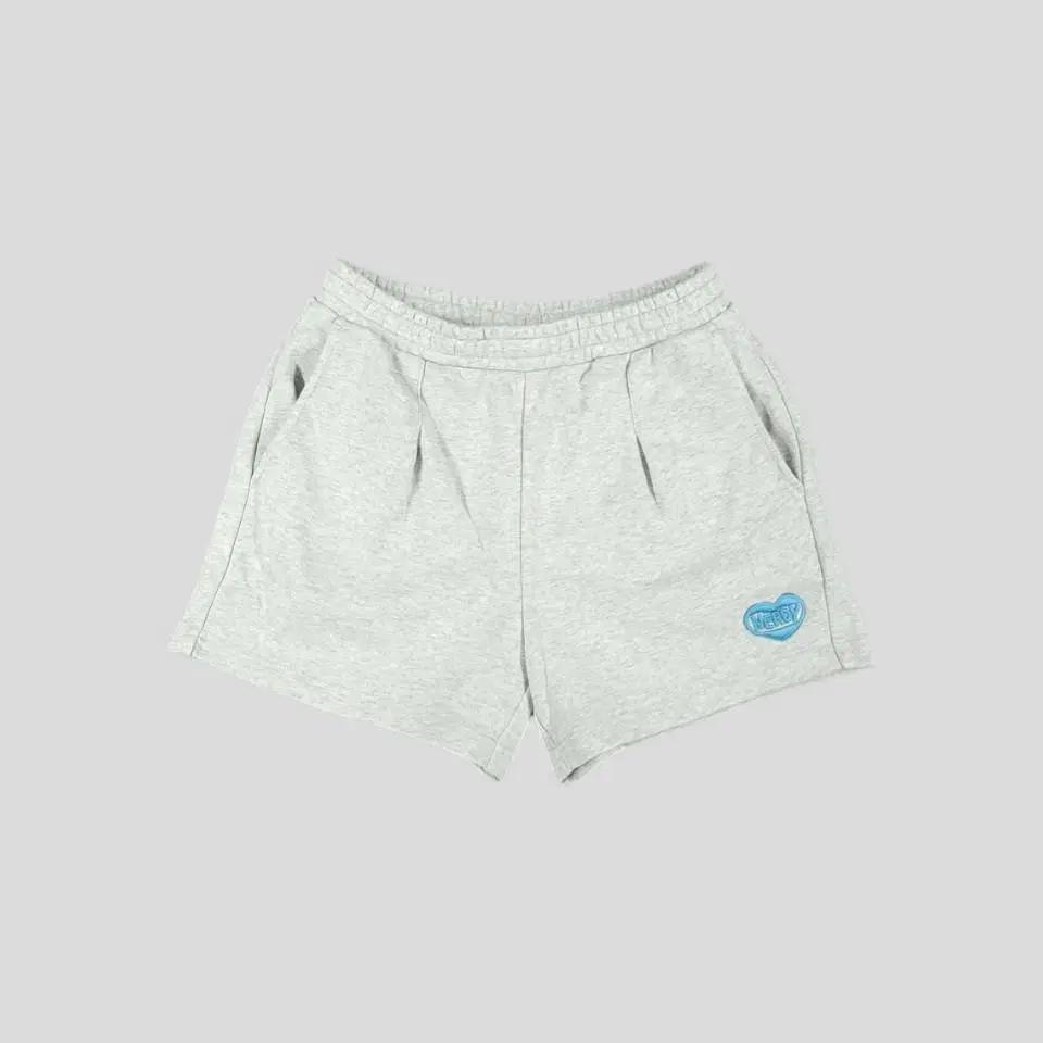 널디 그레이 하트 로고 자수 밴딩 핀턱 코튼블렌드 쇼츠 스웻 반바지 하프
