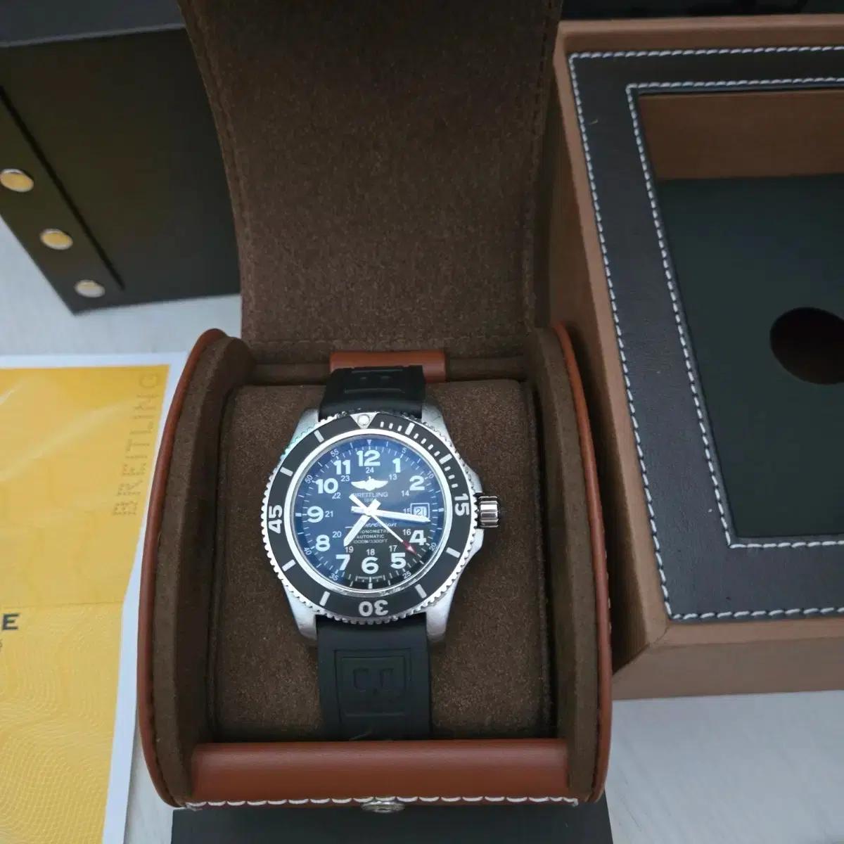 롤렉스 까르띠에 태그호이어 iwc 오메가 보다는 정품 브라이틀링 슈퍼오션