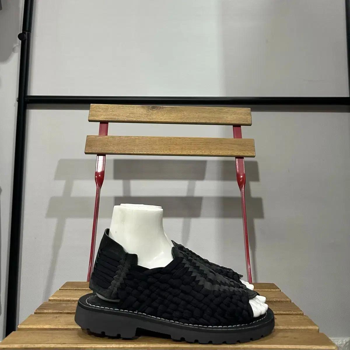 UK3) 츄바스코 샌들 여성 여자 샌들 블랙