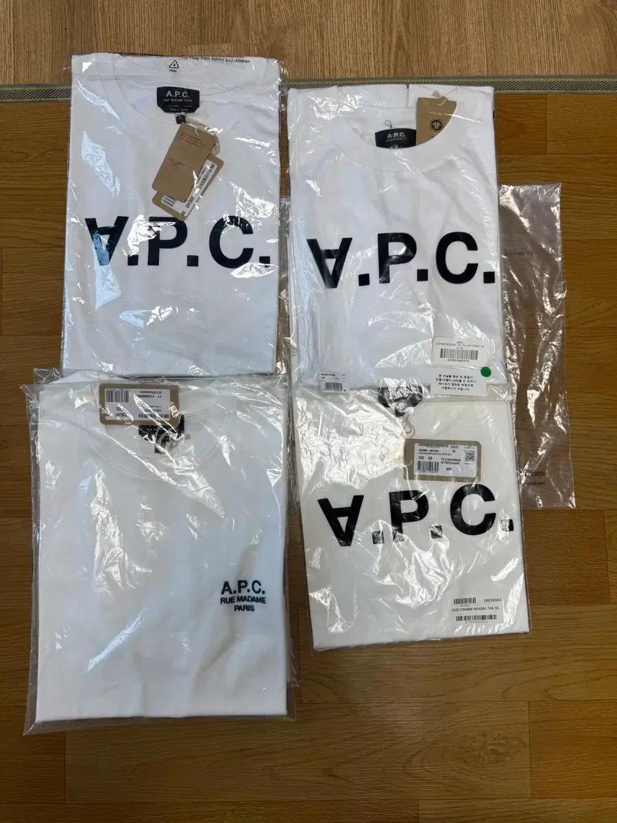 A.P.C. T-Shirt White 판매