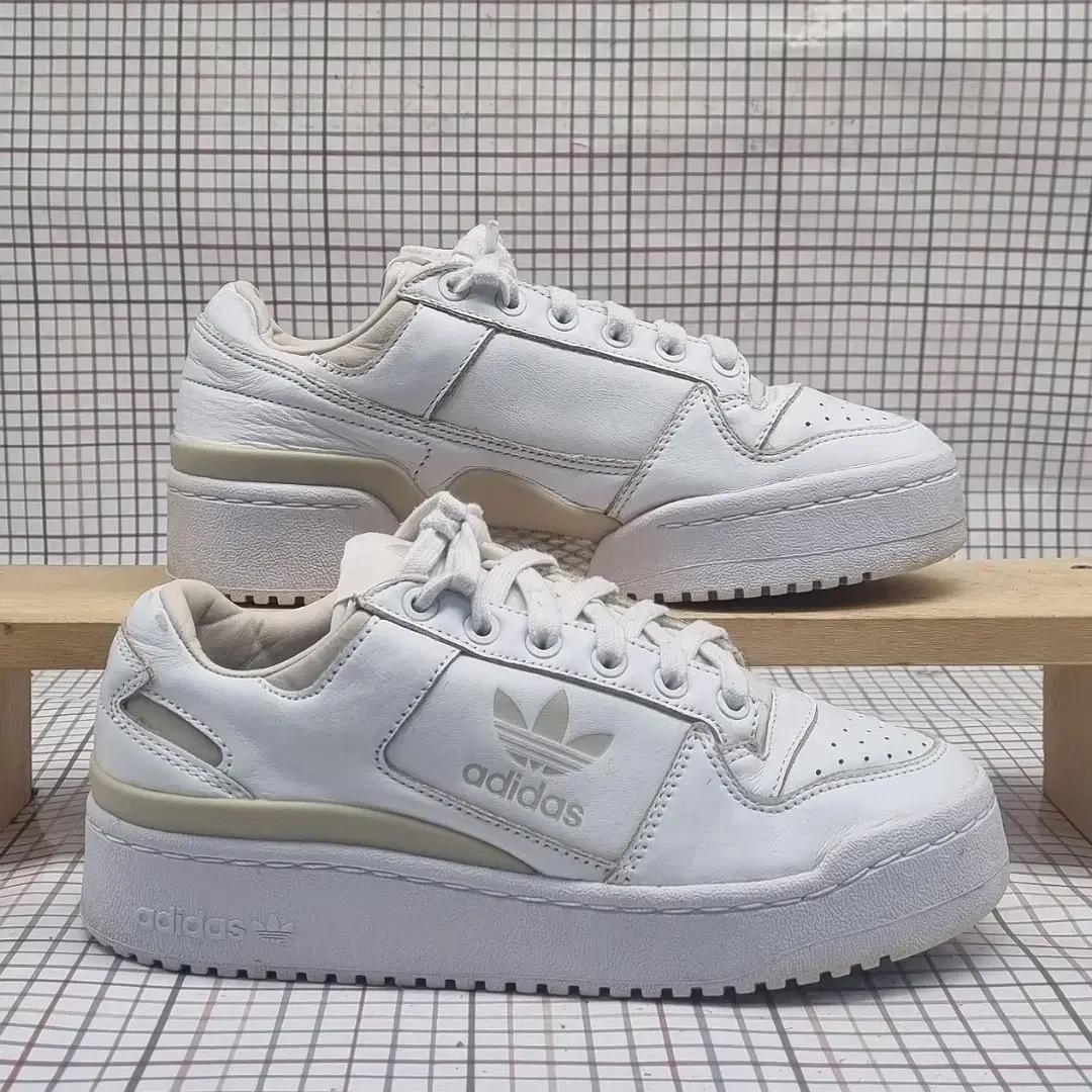 아디다스 포럼볼드 여성스니커즈235_