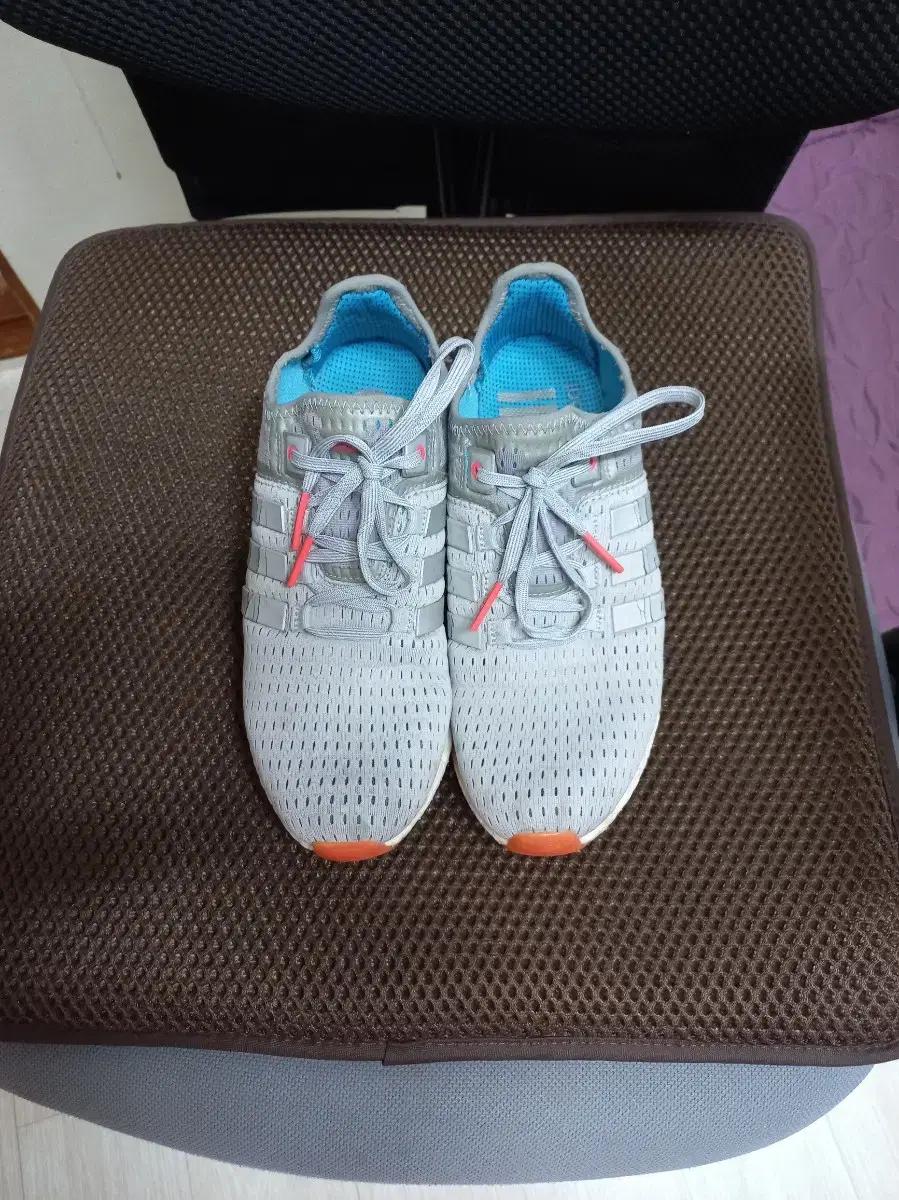 아디다스 부스트 우먼스 245mm