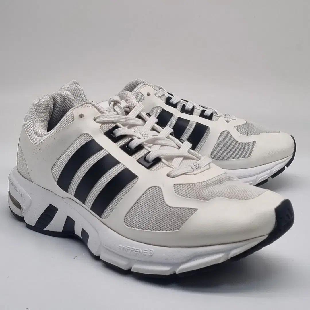 아디다스 이큅먼트10 운동화220