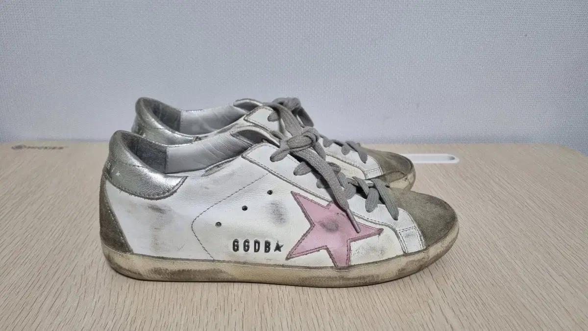 골든구스 35 사이즈 여성스니커즈