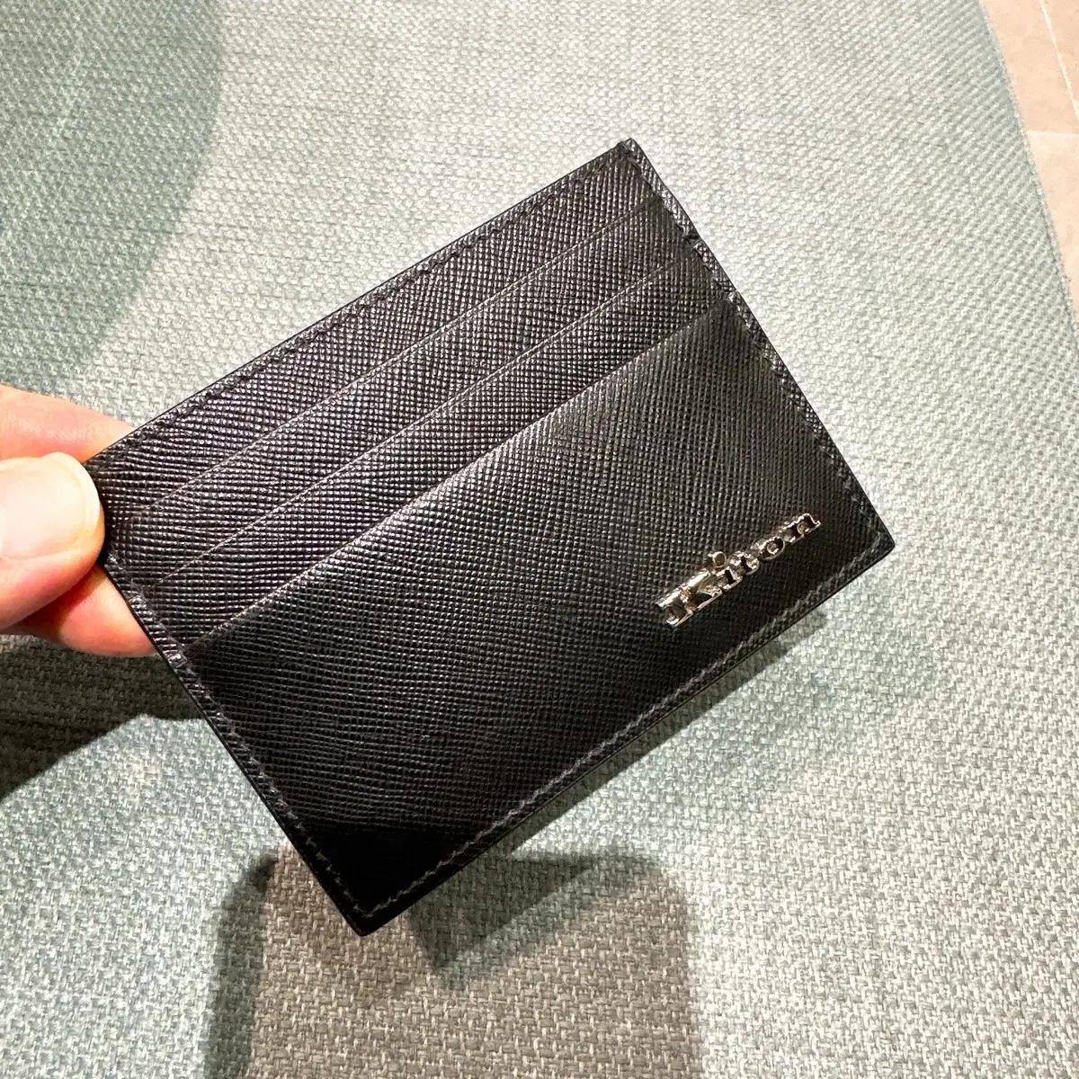 (정품/새상품) KITON 키톤 남성  블랙 사피아노 로고 카드지갑
