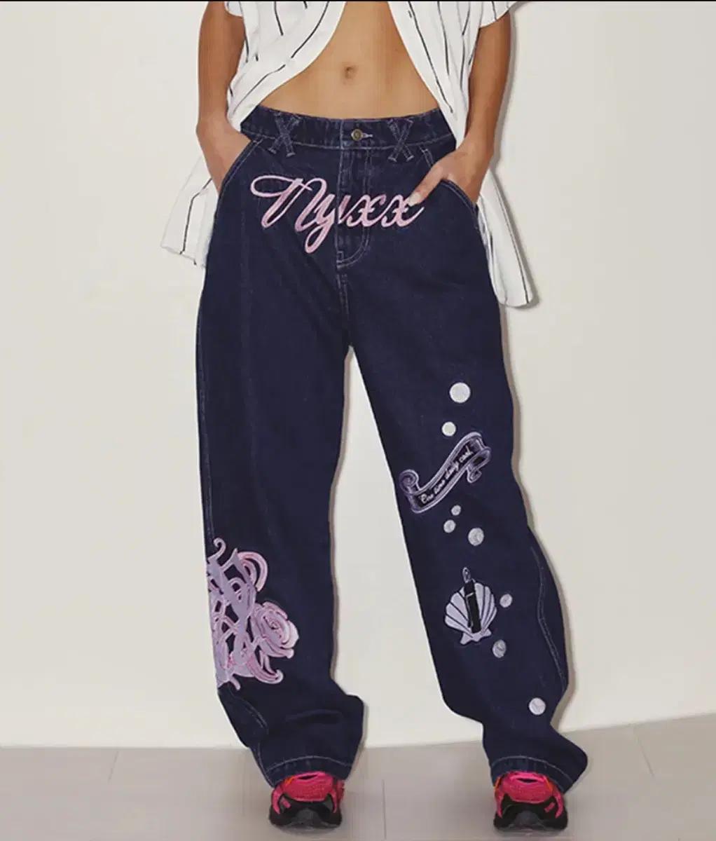엔와이엑스엑스 nyxx EMBLEM EMBROIDERY DENIM