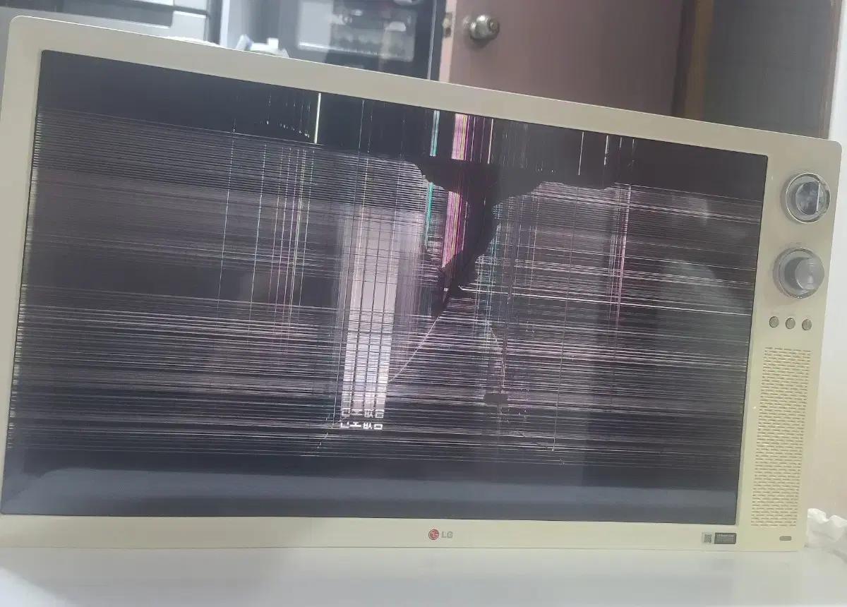 LG 클래식TV 32인치 액정 파손 부품용 32LN630R